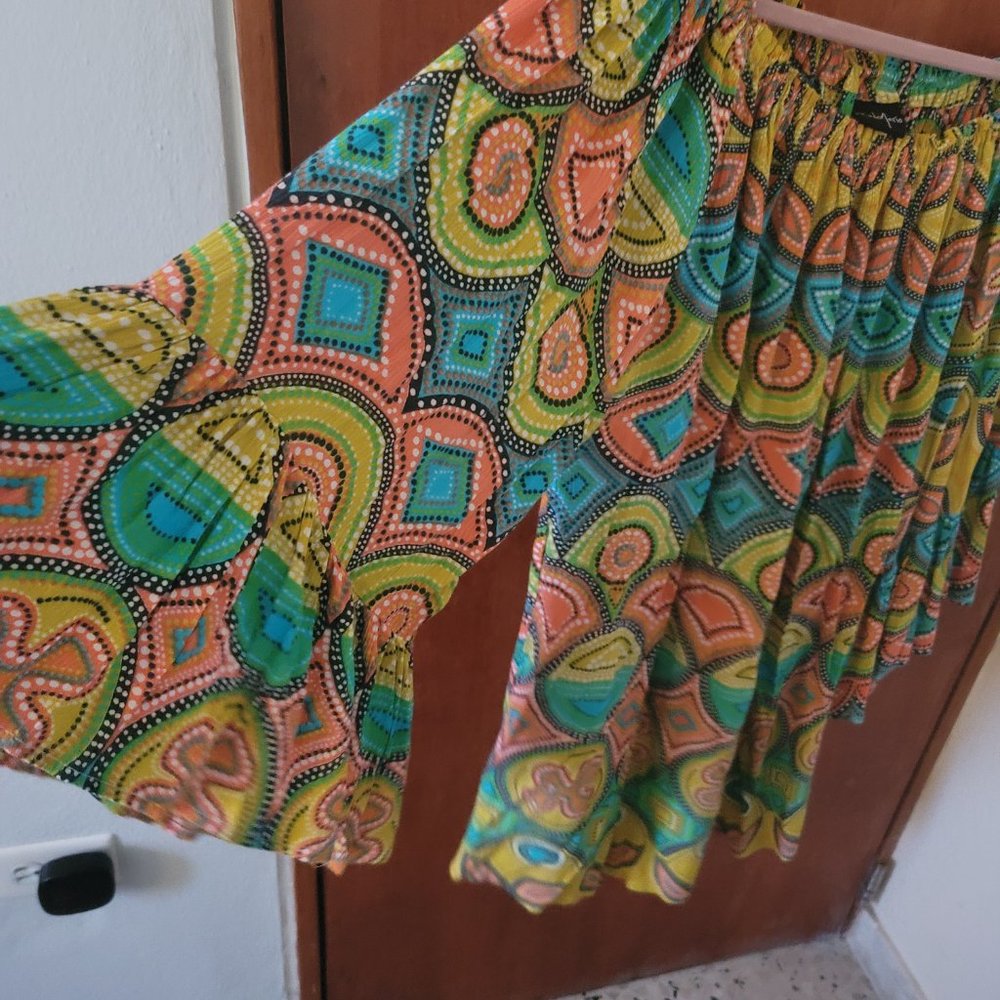 Dress - Picture 2 of 3